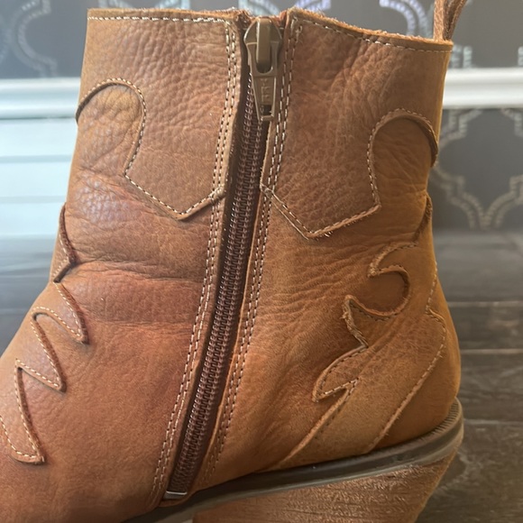 Bespoke Argentine Brown Leather Booties with Detailed Design, Zipper, Gores - Picture 10 of 15